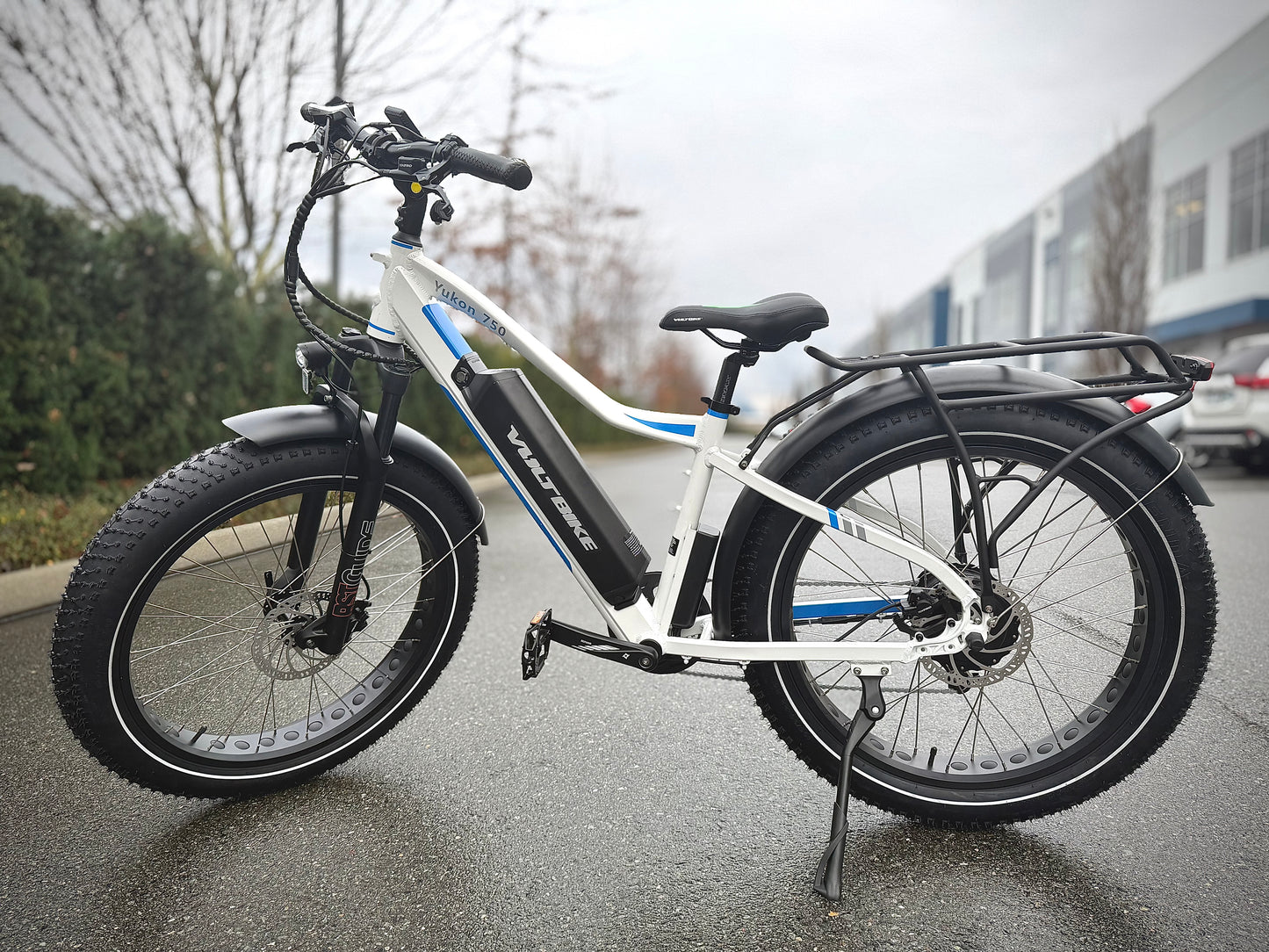 Yukon 750 Limited White 17" Frame (New)