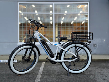 Yukon 750 Limited White 17" (Demo)