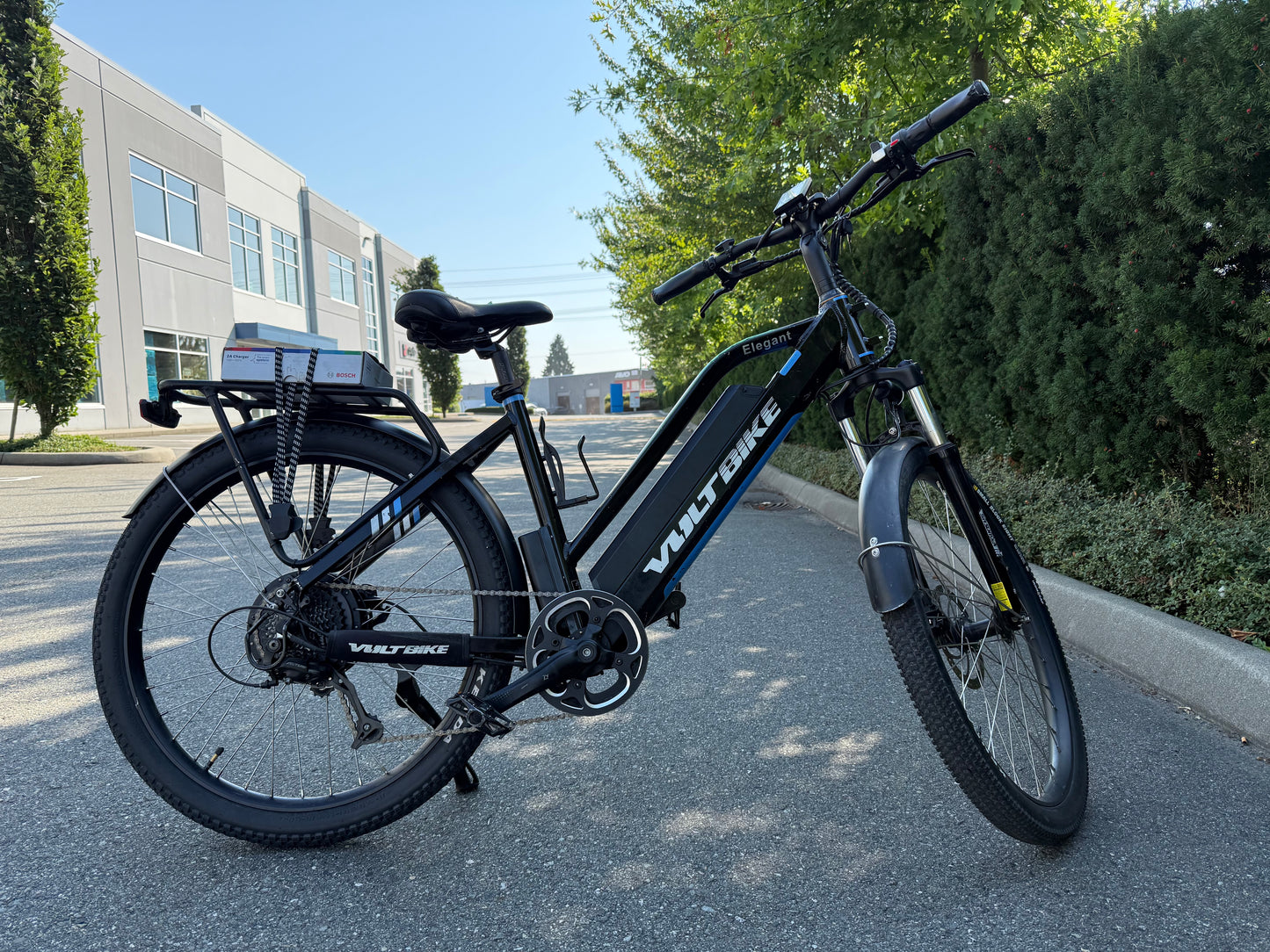 Elegant Black (Pre-Owned)