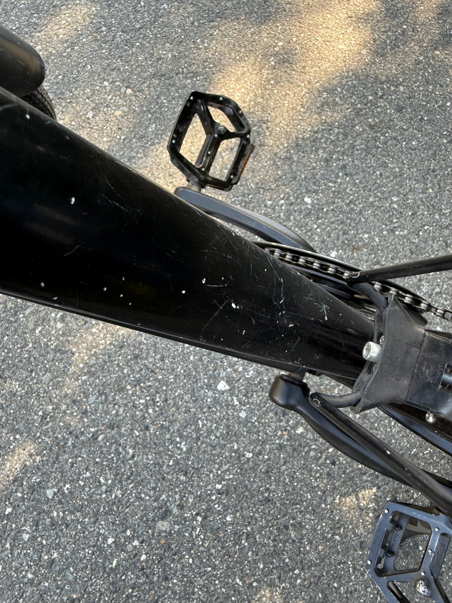 Elegant Black (Pre-Owned)
