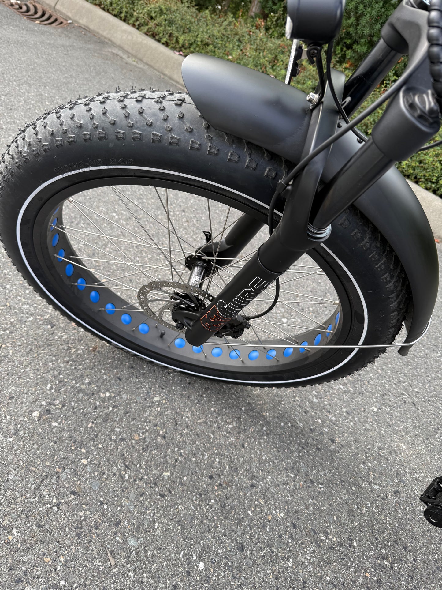 Yukon 750 Limited Black(Pre-Owned)